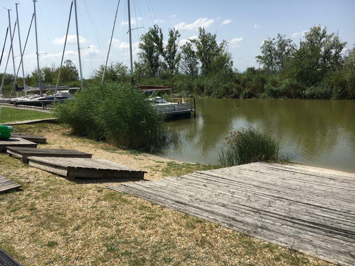 Bootshaus Am See Neusiedl am See Esterno foto